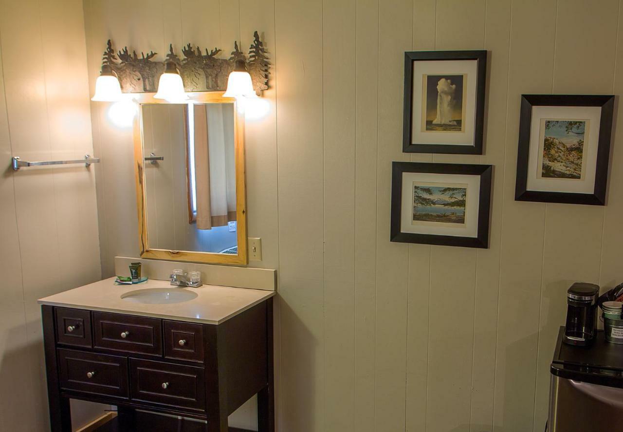 High Country Motel And Cabins Cooke City Luaran gambar
