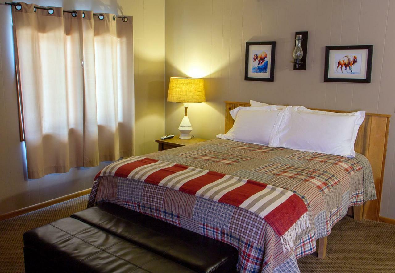 High Country Motel And Cabins Cooke City Luaran gambar